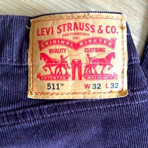 Men’s corduroy Levi pants, 32x32